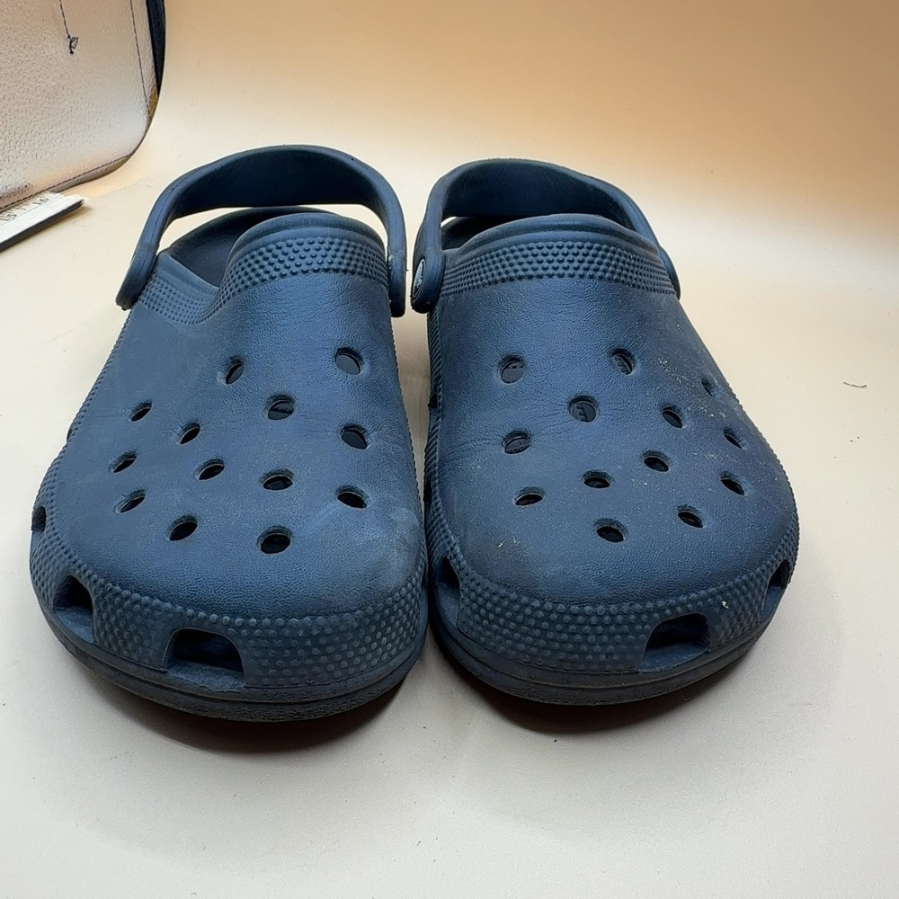 Crocs Classic Clog Navy Blue Unisex Size 7 Mens 9 Womens